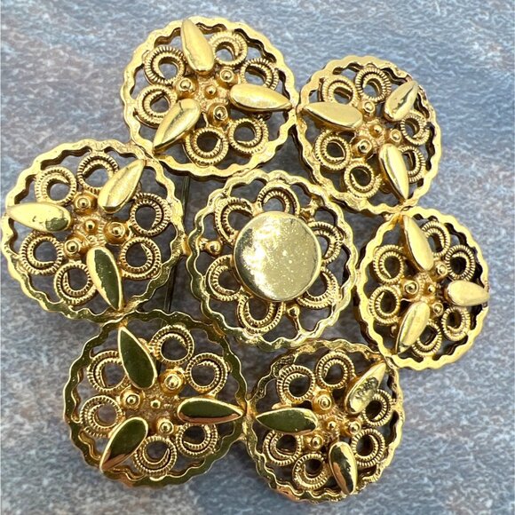 Florenza Filigree Flower Brooch Pin Intricate Design Gold-tone Vintage - Picture 7 of 8